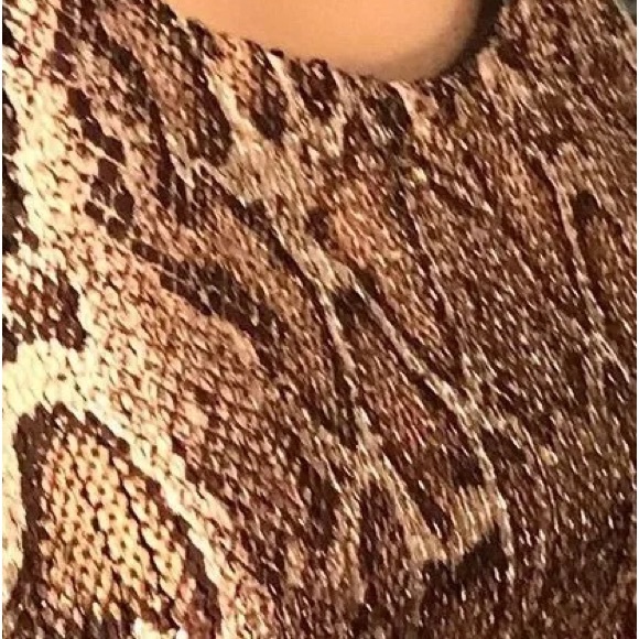 J.O.A Revolve Halter Dress Metallic Gold Party Cocktail Snakeskin Print - Medium - Picture 10 of 15